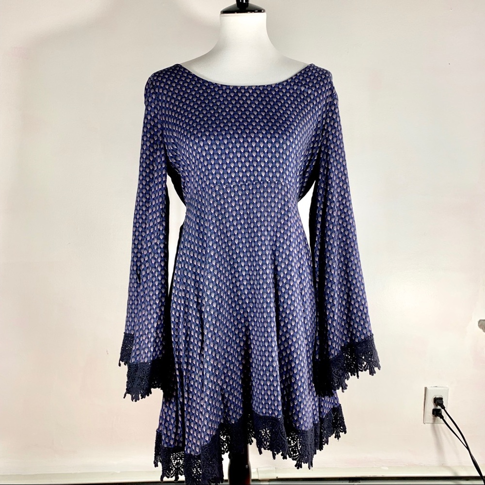 Bohemian chic Blue pattern dress with lace trim
